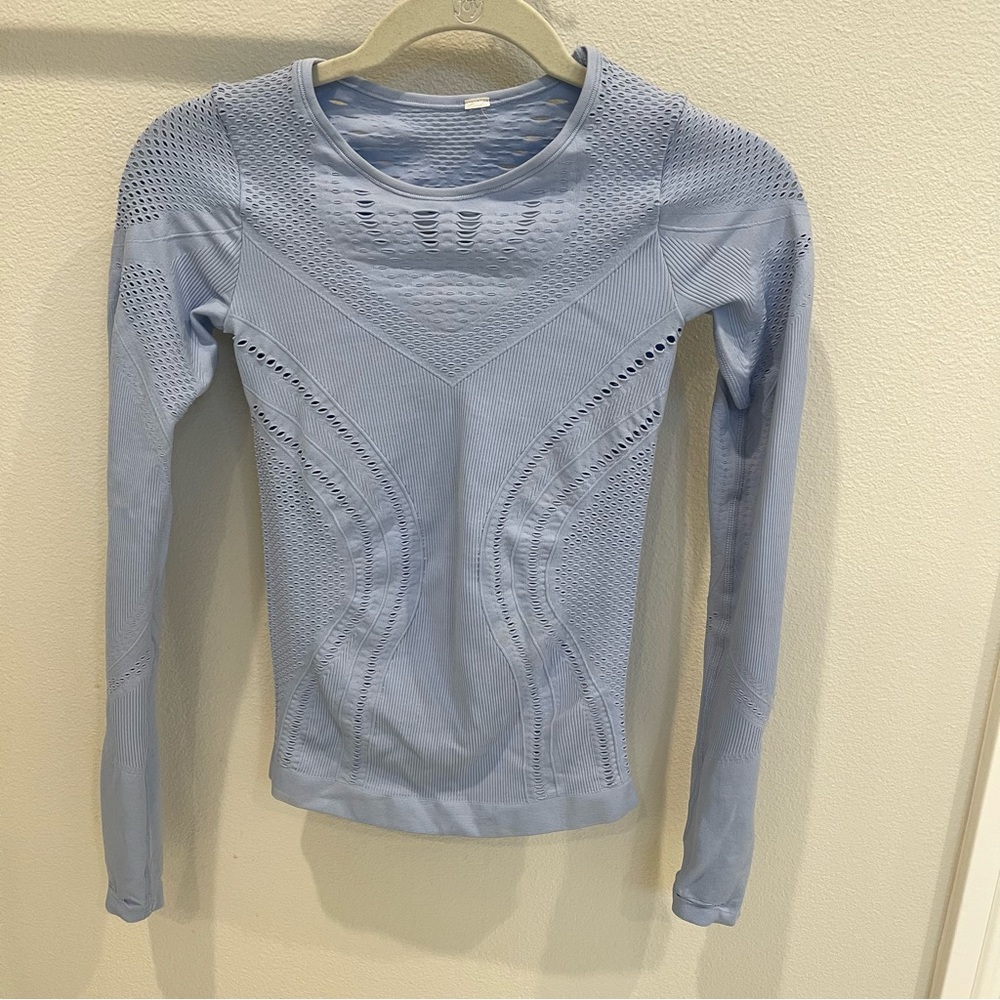 ALO YOGA cropped long sleeve top with eyelet details